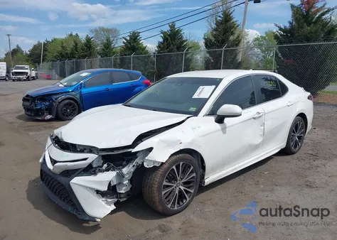 2020 Toyota Camry Se z USA, uszkodzony, nr VIN 4T1G11AK2LU359098